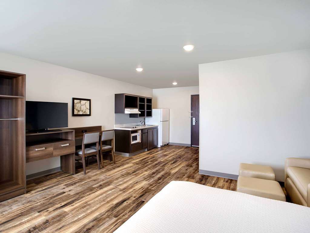 Woodspring Suites Plano - North Dallas Room photo