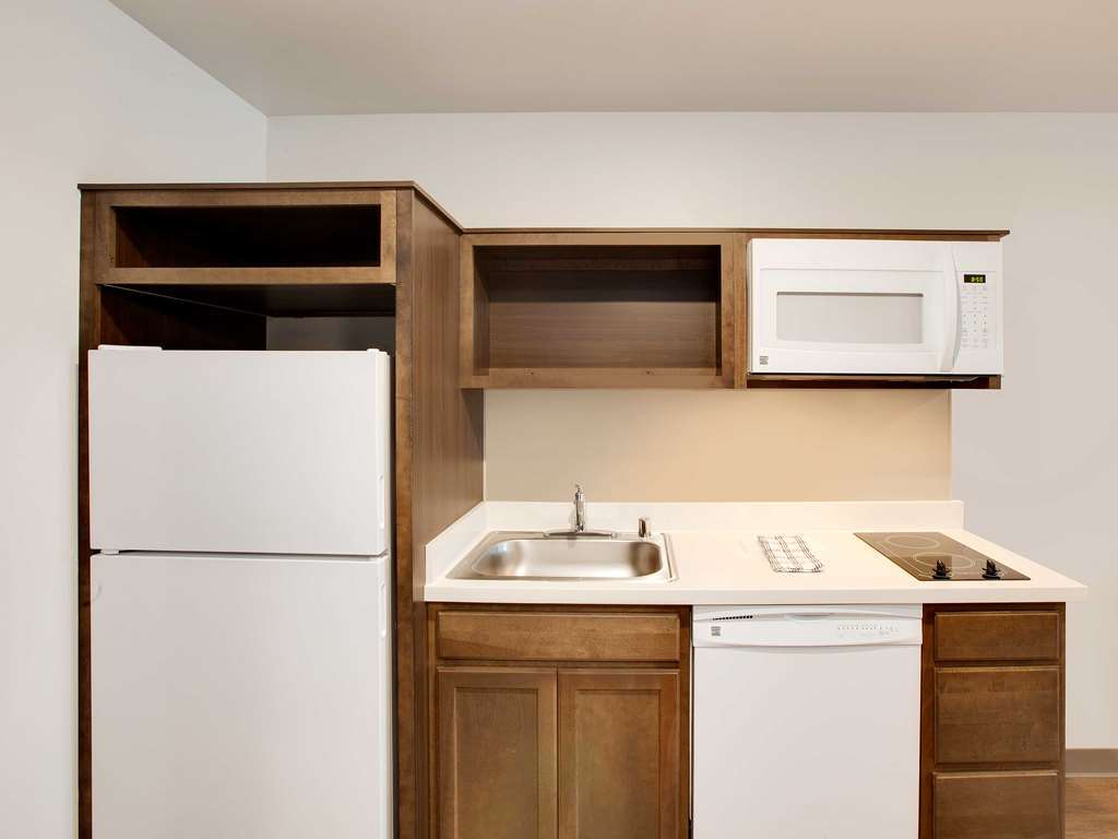 Woodspring Suites Plano - North Dallas Room photo